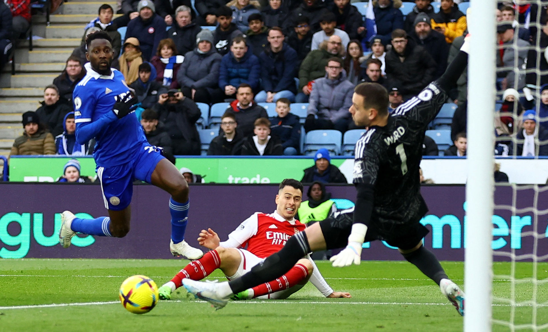 奧斯梅恩澤林斯基欲赴沙特,那不勒斯標價2億歐轉會費!.