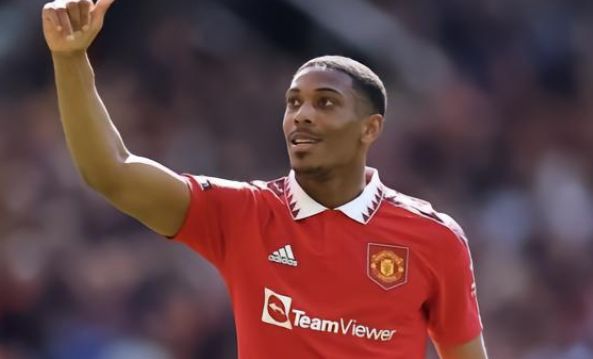 快船粉丝应感到开心!乔治的伤情隐患令76人陷入困境,早前交易极为明智