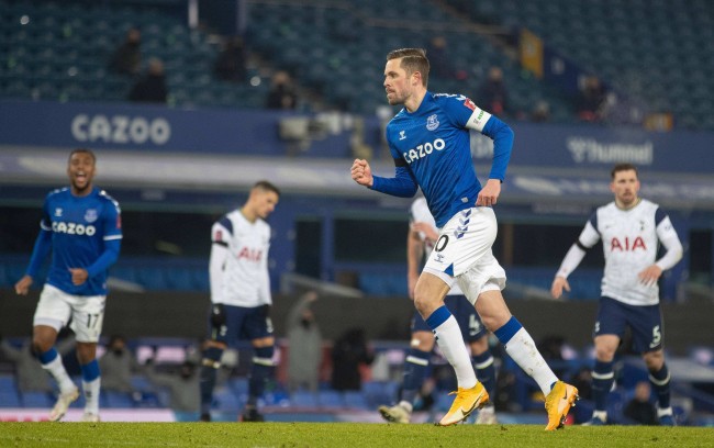 布了一张纪 布了一张纪